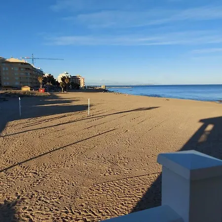Primera Linea De Playa , Increíbles Vistas, Amplio Apartamento La Mata (Torrevieja)